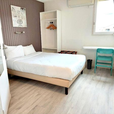 Logis Hotel- Hotel Restaurant Le Rialto Le Sequestre Екстер'єр фото