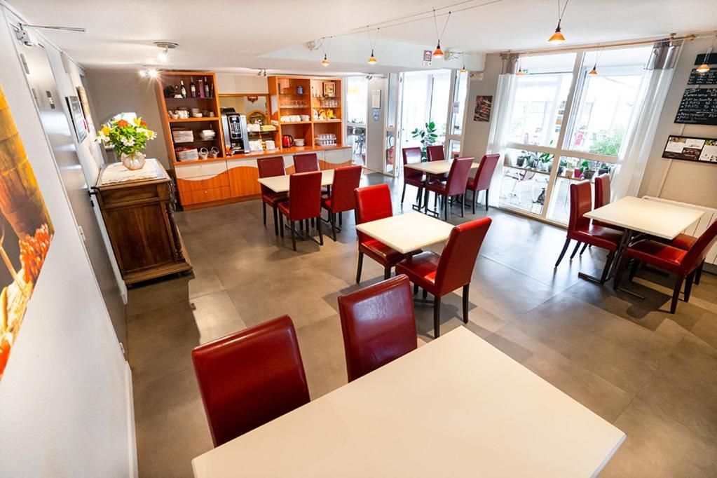Logis Hotel- Hotel Restaurant Le Rialto Le Sequestre Екстер'єр фото